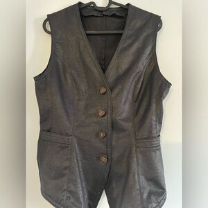 Dark grey/Black vest heart shaped buttons